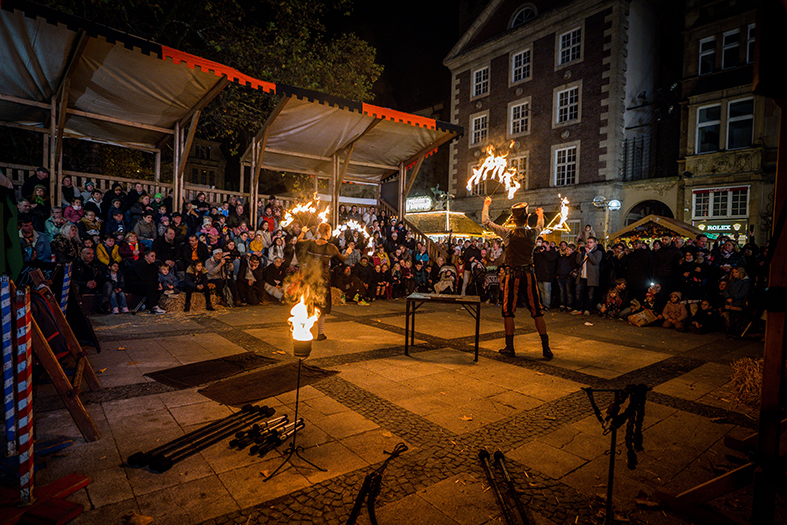 Hansemarkt Feuershow Chudadlo