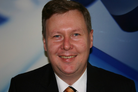 Laut Dr. Dirk Platz von adesso ist die aktive Gestaltung der digitalen Evolution in diesem Jahr die Kernaufgabe für Versicherer. Portrait Dr. Dirk Platz