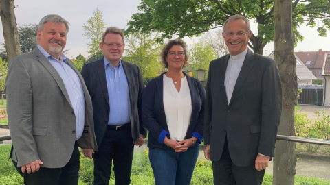 Friedrich-Wilhelm Corzilius, Andreas Hollstein, Tanja Schroller, Prälat Dr. Peter Klasvogt (v.l.) 