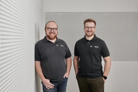 ReEcoMod: Damian Arndt, Jonas Schöpper v.l.n.r. ReEcoMod: Damian Arndt, Jonas Schöpper v.l.n.r.