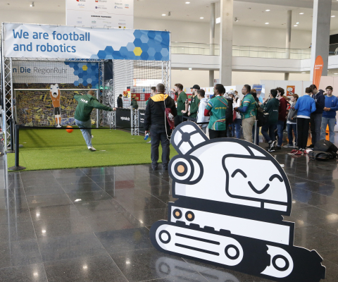 Fußball-Roboterstand von In|Die RegionRuhr