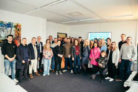 Gründungsstammtisch zu Gast im Weiterbildungsinstitut Dortmund Gründungsstammtisch zu Gast im Weiterbildungsinstitut Dortmund