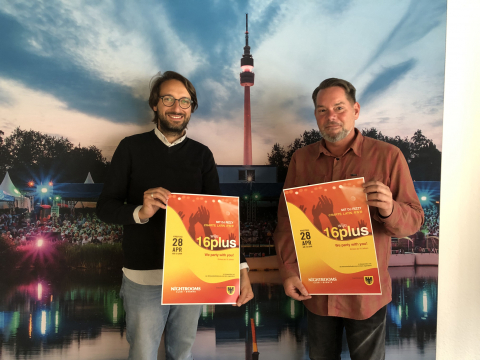 Wirtschaftsförderung und Jugendamt starten das neue Partyformat „wiju 16plus“. Jan Schröder, kommissarischer Leiter des Jugendamts und der Nachtbeauftragte der Wirtschaftsförderung Dortmund Chris Stemann