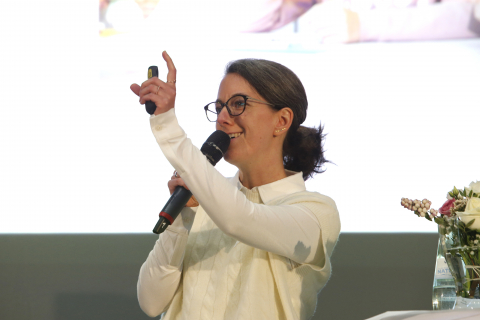 Kerstin Helmerdig, zdi.NRW – MINT Mädchenarbeit Kerstin Helmerdig, zdi.NRW – MINT Mädchenarbeit