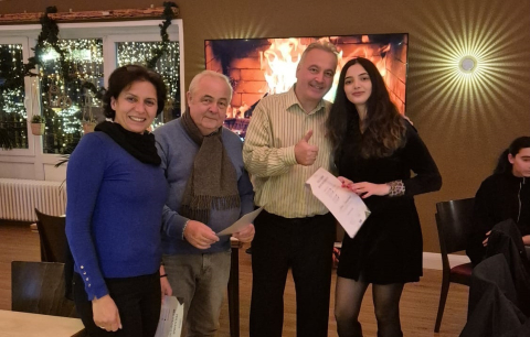 Aushändigung der Teilnahmebescheinigung