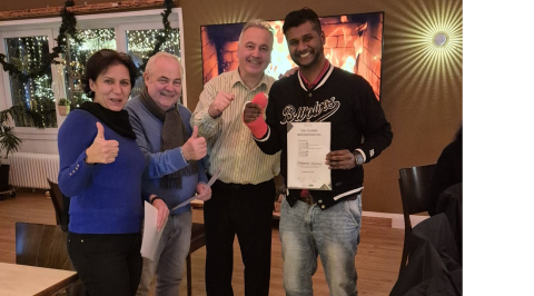 Aushändigung der Teilnahmebescheinigung